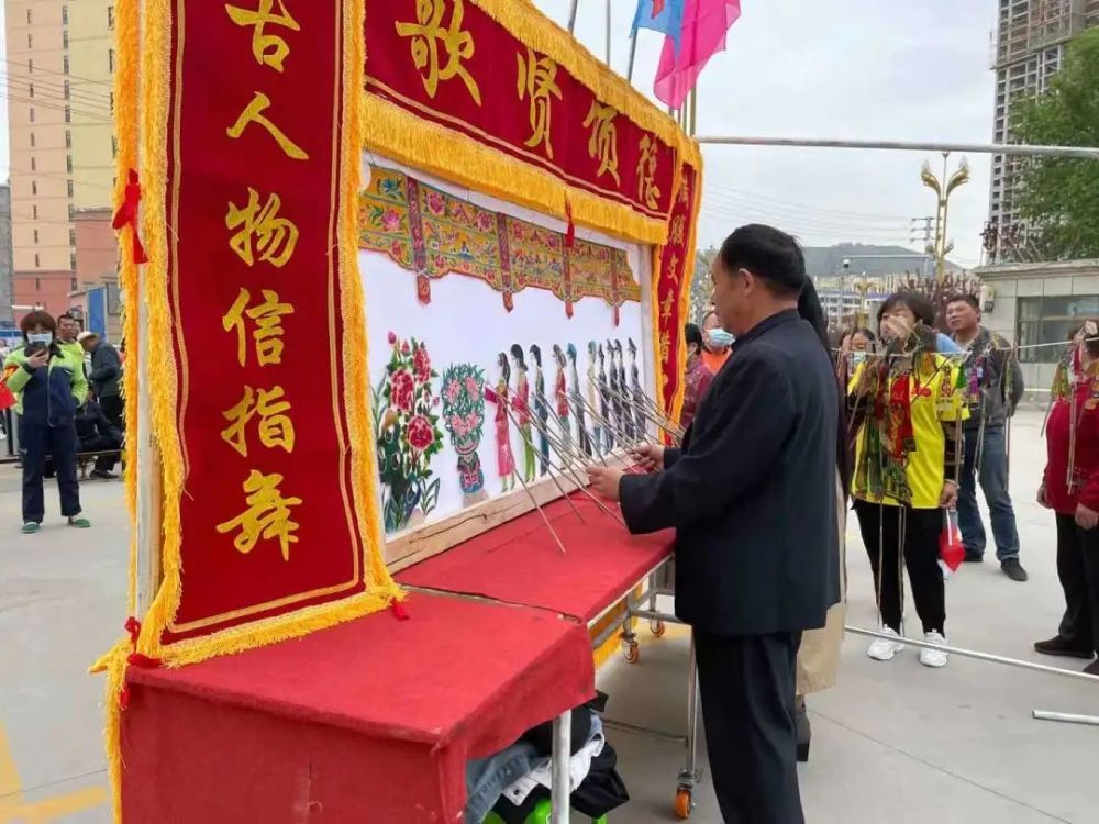 新澳門王中王期期中，揭秘彩票背后的秘密與策略，揭秘新澳門王中王彩票背后的秘密與策略，期期中探秘彩票世界
