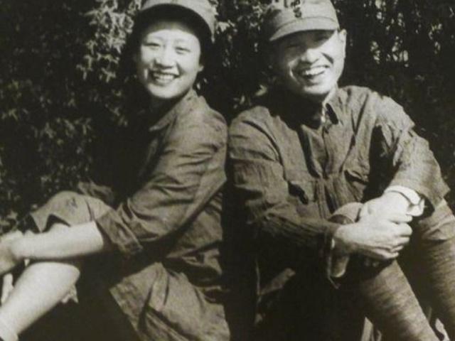 國防部長是干什么的，職責(zé)與重要性解析，國防部長職責(zé)與重要性解析，守護(hù)國家安全的重要角色