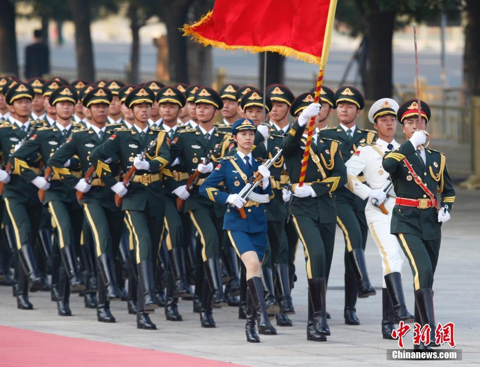 三軍儀仗隊(duì)高清大圖，展現(xiàn)榮耀與威嚴(yán)的壯麗畫卷，三軍儀仗隊(duì)壯麗畫卷，榮耀與威嚴(yán)的高清展示