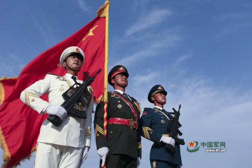 程誠(chéng)儀仗隊(duì)女隊(duì)長(zhǎng)，引領(lǐng)與榮耀的典范，程誠(chéng)儀仗隊(duì)女隊(duì)長(zhǎng)，引領(lǐng)風(fēng)尚，榮耀典范