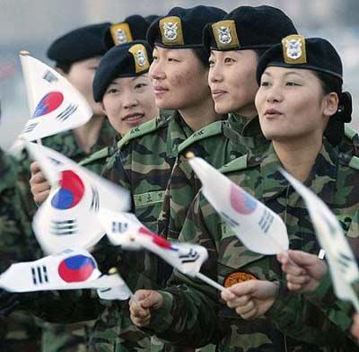 韓國閱兵女兵驚艷全場，風采展現與背后故事，韓國閱兵女兵風采驚艷，背后的故事與榮耀展現