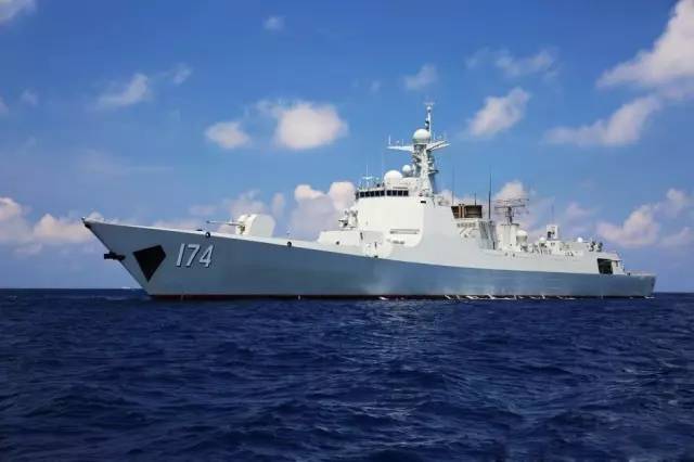 鄭州艦的服役地點(diǎn)，榮耀與擔(dān)當(dāng)?shù)囊娮C，鄭州艦榮耀見證，服役地點(diǎn)與擔(dān)當(dāng)?shù)臉s耀