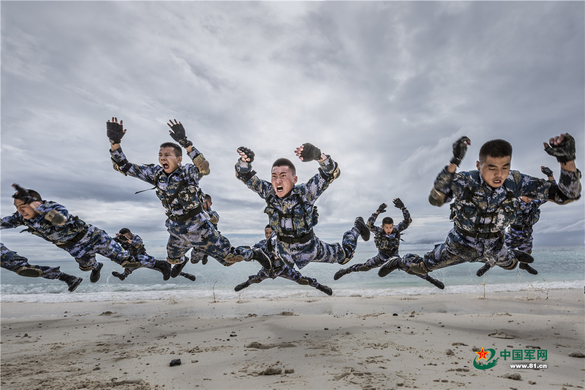最新軍事圖片高清壁紙，展現(xiàn)現(xiàn)代軍事力量之美，現(xiàn)代軍事力量之美，高清壁紙軍事圖片展示