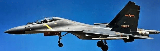 殲11、殲15與殲16，三代戰(zhàn)機(jī)身不一樣，展現(xiàn)中國(guó)航空工業(yè)的輝煌成就，殲11、殲15與殲16，展現(xiàn)中國(guó)航空工業(yè)的輝煌成就，三代戰(zhàn)機(jī)身的獨(dú)特風(fēng)采