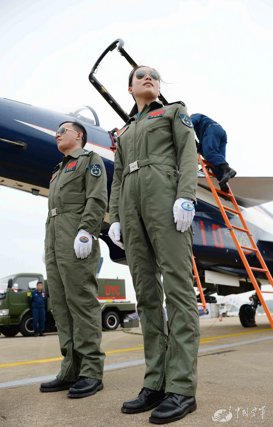 揭秘殲-10女飛行員神秘事件，真相探尋與反思，揭秘殲-10女飛行員神秘事件，探尋真相與反思之路