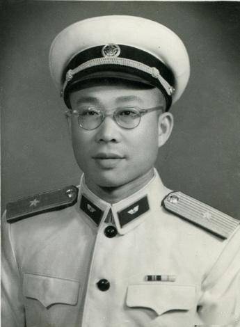 揭秘，35歲的少將是否可能？，揭秘，35歲能否成為少將？