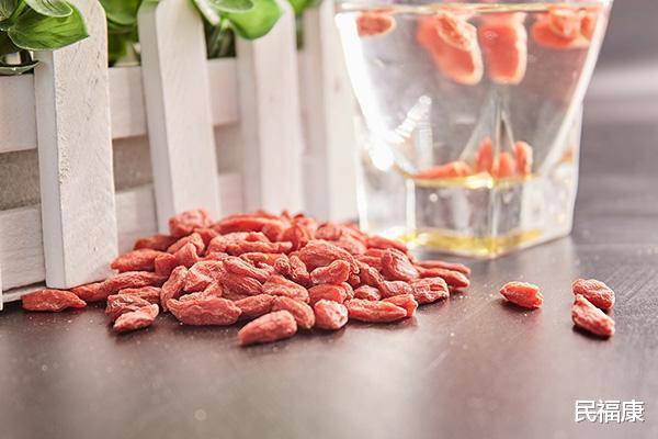 枸杞雖好，三種人堅決不能吃枸杞，三種人群慎食枸杞，枸杞禁忌須知