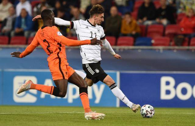 四個像論壇精選六肖6碼，揭秘精準預測的秘密，揭秘精準預測的秘密，論壇精選四像六肖6碼解析