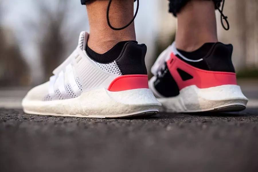 一碼一特，探索獨(dú)特的數(shù)字世界與無限可能，一碼一特，探索數(shù)字世界的獨(dú)特性與無限可能