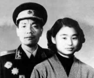 鐵血中文網(wǎng)，引領(lǐng)在線閱讀新風(fēng)尚的領(lǐng)先平臺，鐵血中文網(wǎng)，引領(lǐng)在線閱讀新風(fēng)尚的領(lǐng)航平臺