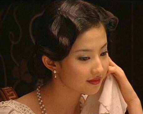 揭秘劉亦菲421事件，真相究竟如何？，劉亦菲421事件真相揭秘