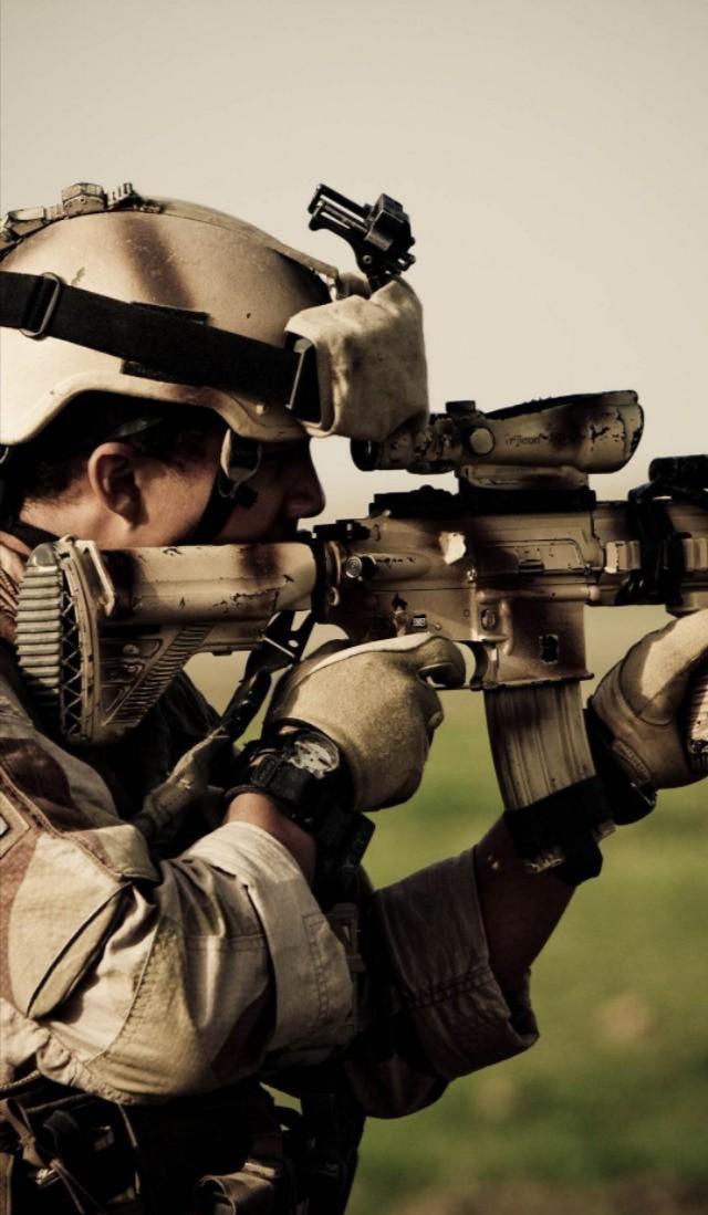 當兵一周能玩幾次手機