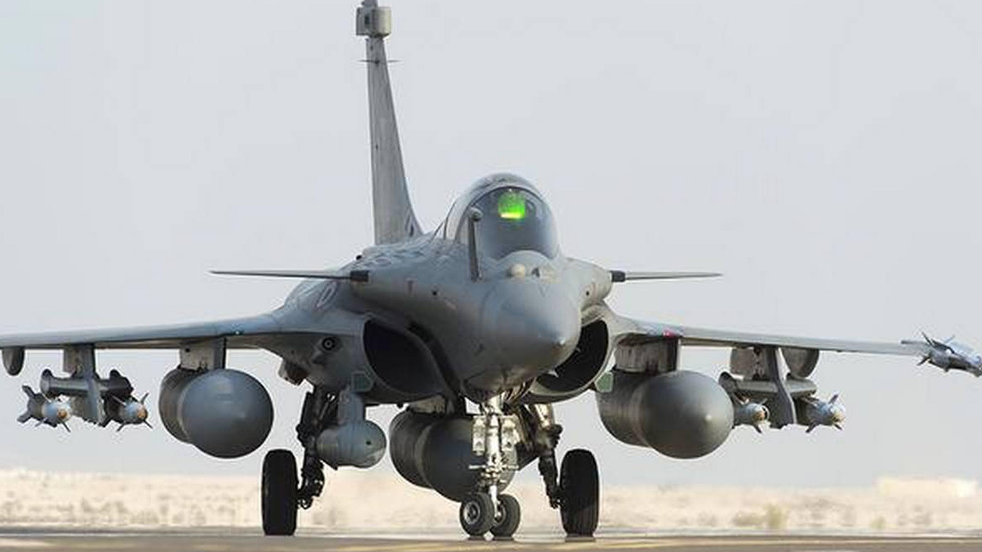 殲十一戰(zhàn)斗機，中國空軍的重要力量——百度百科權威解讀，殲十一戰(zhàn)斗機，中國空軍核心力量——百度百科深度解讀