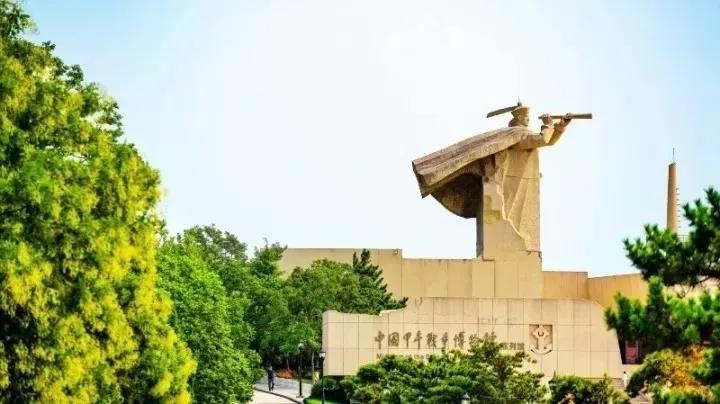 劉公島景點(diǎn)介紹，探索美麗的海島風(fēng)光與歷史遺跡，劉公島，探索海島風(fēng)光與歷史遺跡的絕佳之地