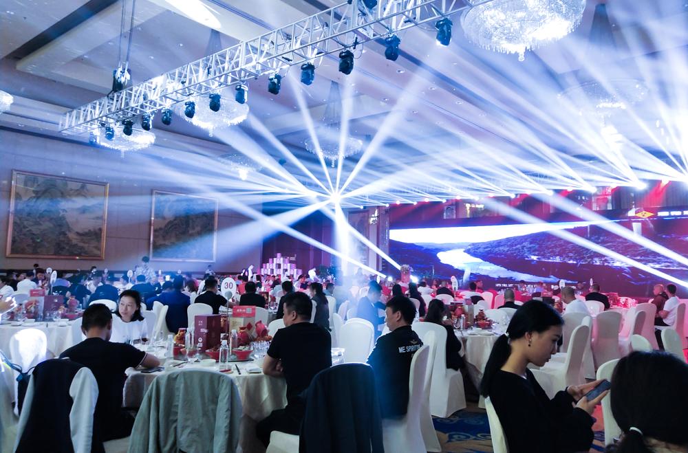 酒鬼酒，探尋獨(dú)特魅力的背后故事，酒鬼酒，探尋獨(dú)特魅力背后的傳奇故事