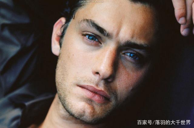 好萊塢最帥的十大男星——魅力與風(fēng)采的完美結(jié)合，好萊塢最帥十大男星，魅力風(fēng)采的完美融合