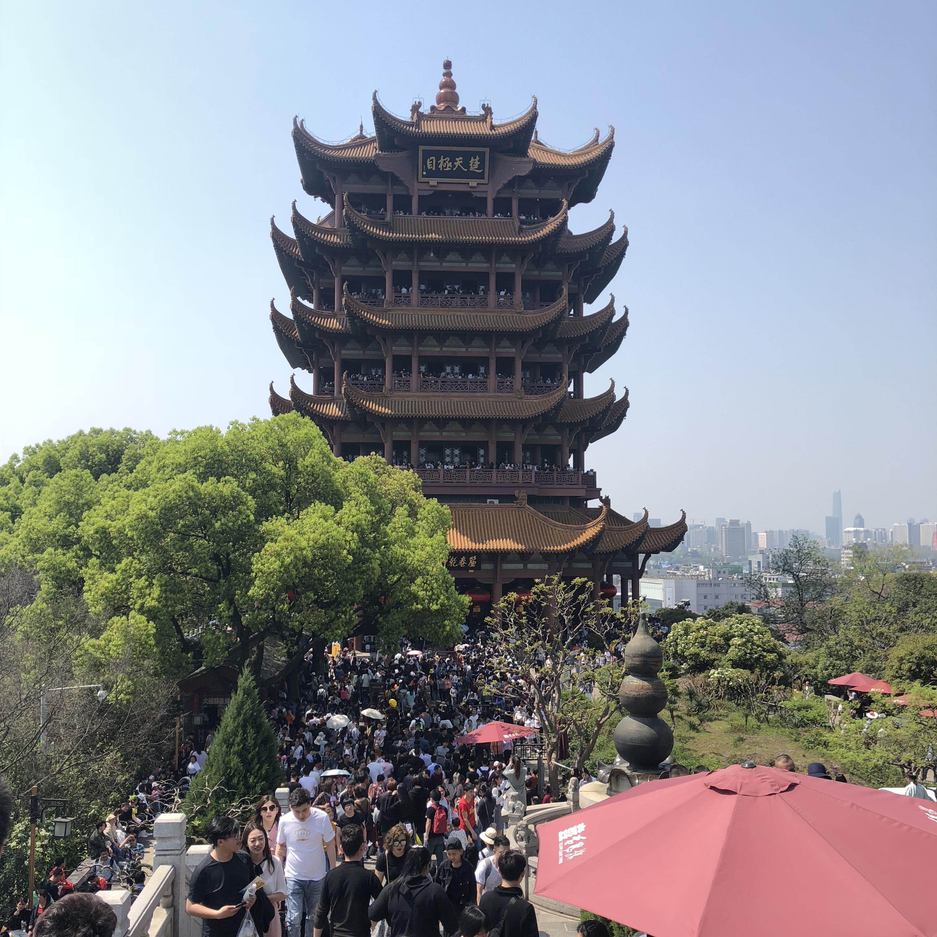 大學(xué)生窮游適合去哪里——國內(nèi)最佳窮游目的地推薦，國內(nèi)最佳窮游目的地推薦，大學(xué)生窮游好去處