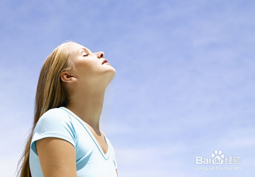 快速豐胸小偏方，自然增大胸部的方法與秘訣，自然豐胸小偏方，增大胸部的秘訣與方法