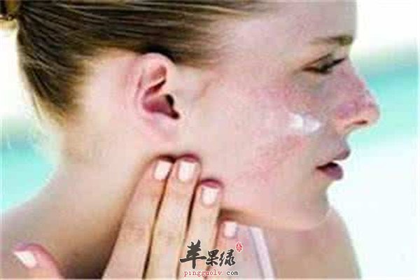 皮膚過敏怎么辦？小妙招幫你輕松應(yīng)對，皮膚過敏應(yīng)對小妙招，輕松緩解不適煩惱