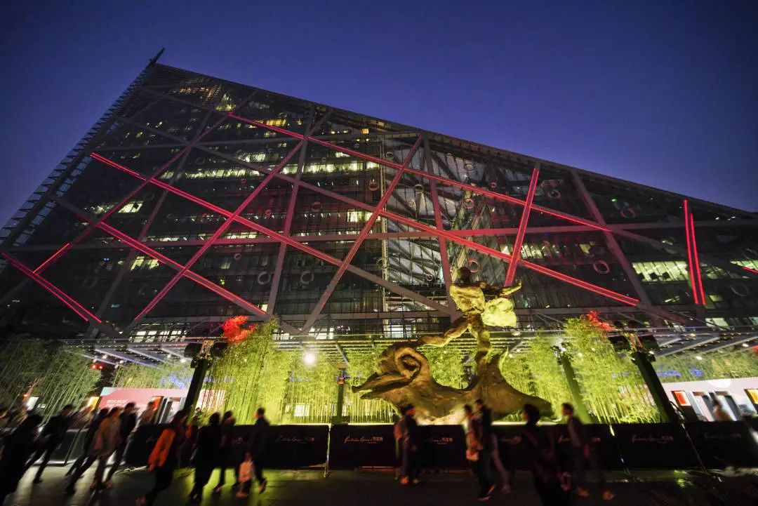 芳草地一碼一肖最準(zhǔn)確的預(yù)測(cè)與解析，芳草地一碼一肖精準(zhǔn)預(yù)測(cè)與深度解析