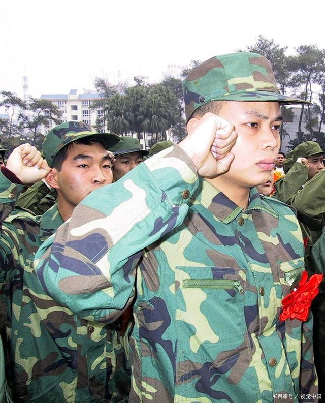 為什么大二當(dāng)兵最劃算？探索大學(xué)生入伍的最佳時(shí)機(jī)，大二入伍，探索大學(xué)生最佳入伍時(shí)機(jī)的原因與優(yōu)勢(shì)分析