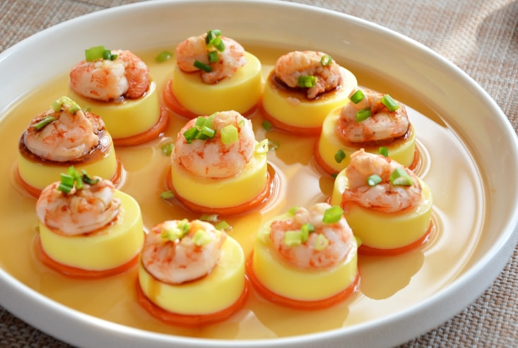 兩歲寶寶最?lèi)?ài)的百道美食，營(yíng)養(yǎng)與口感并重，兩歲寶寶百道美食，營(yíng)養(yǎng)與口感完美結(jié)合，寶寶的最?lèi)?ài)！