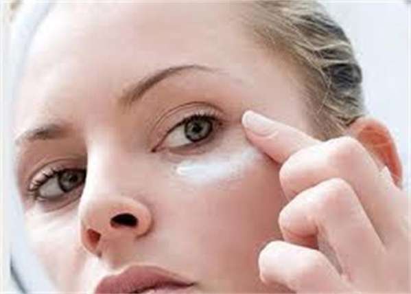 眼角的皺紋怎么能快速去除——多種方法助你告別皺紋煩惱，多種方法助你快速去除眼角皺紋，告別皺紋煩惱！