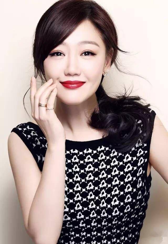 薛佳凝最新消息，閃耀娛樂(lè)圈的新篇章，薛佳凝最新動(dòng)態(tài)，開(kāi)啟娛樂(lè)圈新篇章的璀璨之星