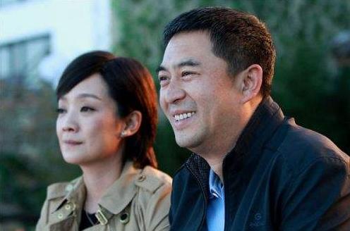 張嘉譯的婚姻經(jīng)歷，揭秘他的老婆們，張嘉譯的婚姻歷程，揭秘他的伴侶們