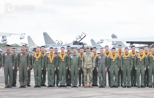 中國(guó)人民解放軍空軍，榮耀與力量，中國(guó)人民解放軍空軍，榮耀與力量的象征
