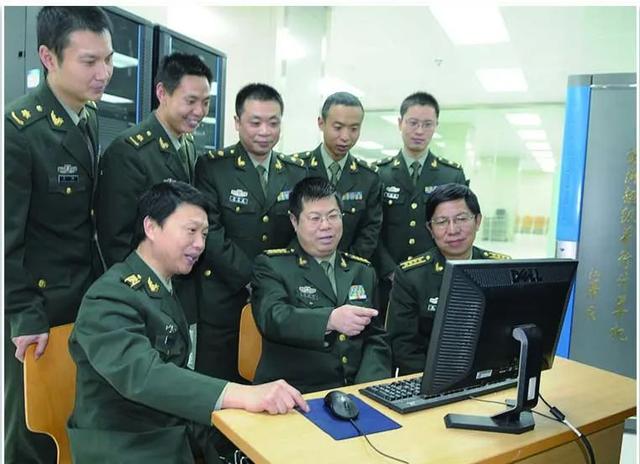 國(guó)防科技大學(xué)研究生院，探索學(xué)術(shù)的殿堂，培養(yǎng)精英的搖籃，國(guó)防科技大學(xué)研究生院，學(xué)術(shù)殿堂與精英搖籃