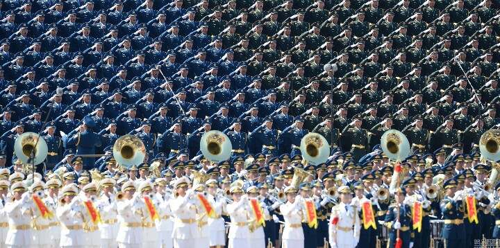 2015閱兵式高清完整版視頻，回顧歷史，展望未來，「閱兵盛典回顧，2015閱兵式高清視頻，歷史與未來的交匯點(diǎn)」