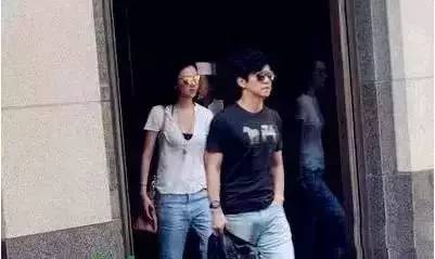 李健個人資料及簡歷老婆，深度解析一位音樂才子的人生軌跡與情感世界，李健人生軌跡與情感世界揭秘，音樂才子及其妻子深度解析