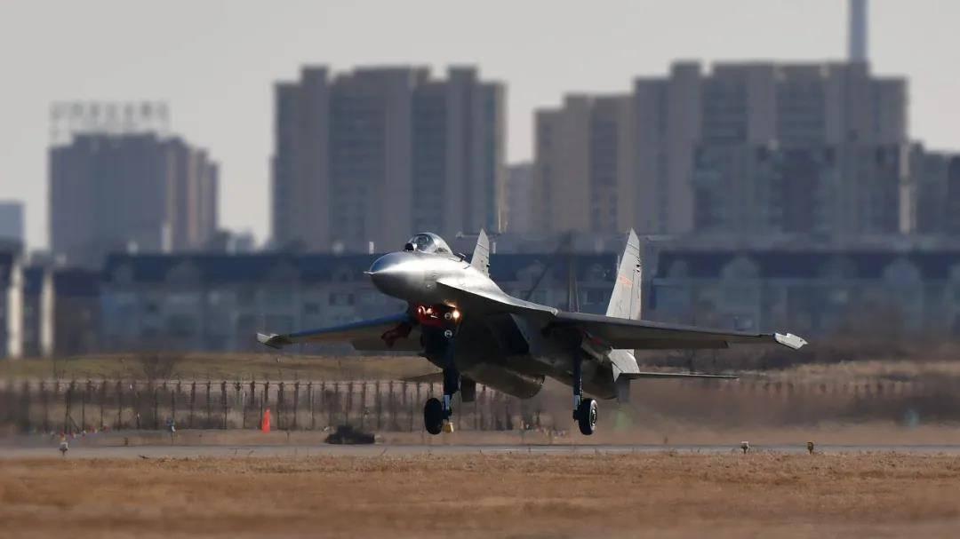 殲-11B戰(zhàn)斗機(jī)參數(shù)詳解，殲-11B戰(zhàn)斗機(jī)性能參數(shù)全面解析