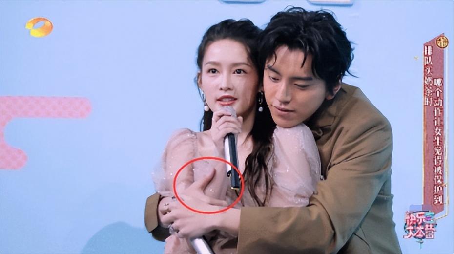 關(guān)于李沁和楊洋的傳聞，真相究竟如何？，揭秘李沁楊洋傳聞?wù)嫦啵烤故胝媸爰伲? width=