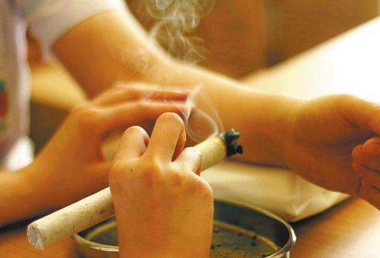 艾灸副作用不可疏忽，全面解析與應(yīng)對(duì)策略，艾灸副作用詳解，全面解析及應(yīng)對(duì)之策