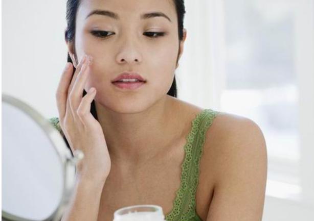 面膜的正確使用方法，面膜的正確使用指南