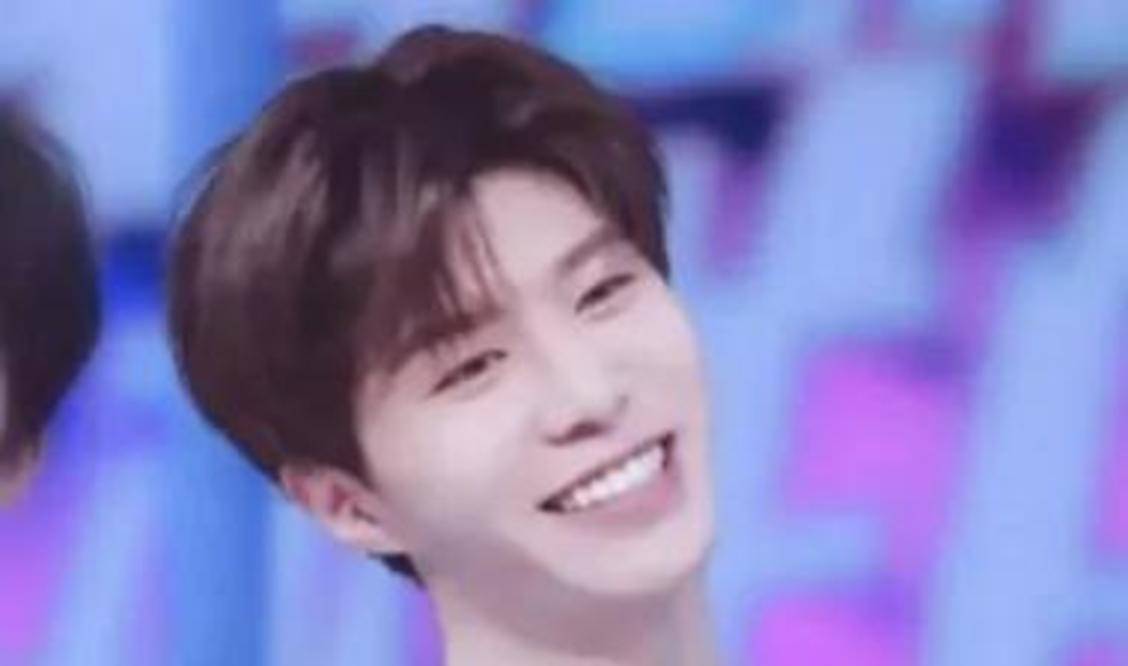 洪金寶承認(rèn)范丞丞身世，揭秘背后的故事與真相，洪金寶揭示范丞丞身世真相，背后的故事大揭秘