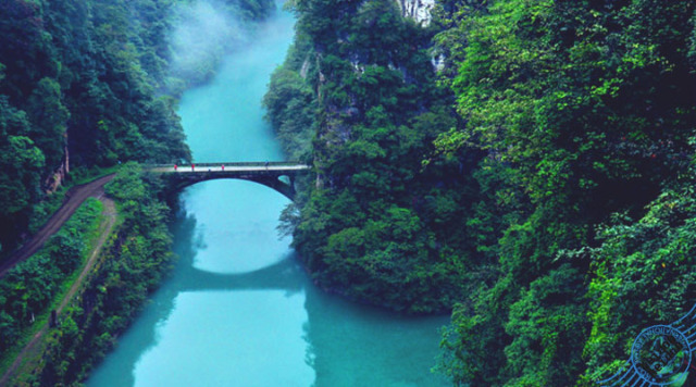 探索附近景點(diǎn)，離你最近的美麗目的地，探索身邊的美麗景點(diǎn)，離你最近的旅游勝地