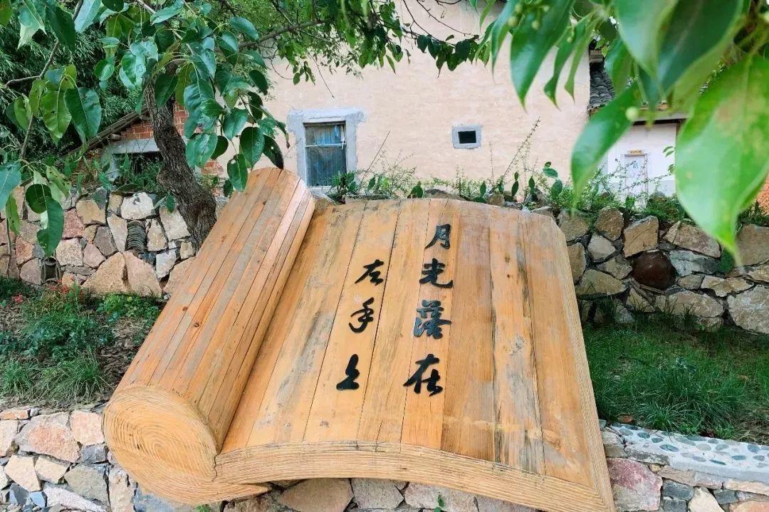 橫店群眾演員的工作生活與道德倫理，關(guān)于群眾演員住宿問(wèn)題的探討，橫店群眾演員工作生活與道德倫理，住宿問(wèn)題探討