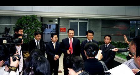 劉漢玩的四朵金花圖片，探索背后的故事與神秘面紗，劉漢背后的四朵金花背后的故事與神秘面紗揭秘