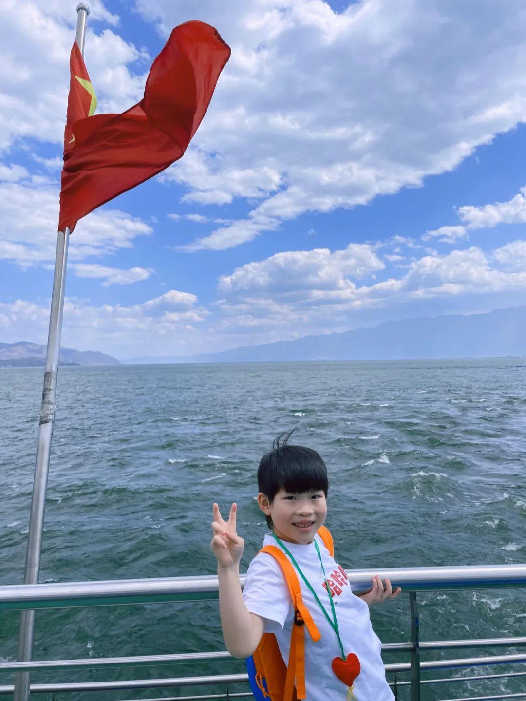 大理洱海游輪票價(jià)詳解，體驗(yàn)最美的洱海風(fēng)光之旅，大理洱海游輪票價(jià)全解析，盡享洱海絕美風(fēng)光之旅