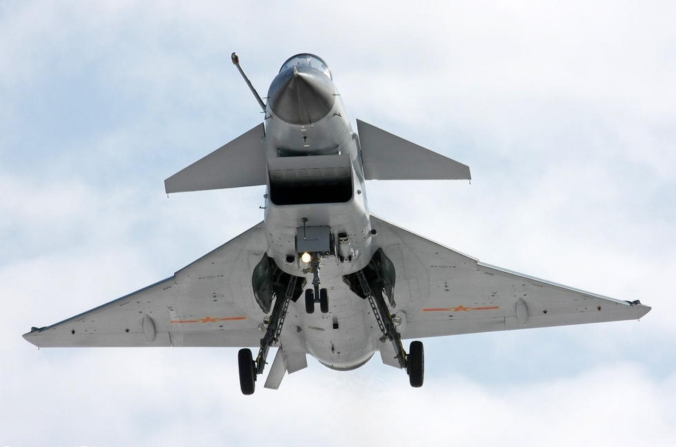 殲-10戰(zhàn)斗機(jī)圖片展示，探索中國空中力量的驕傲，殲-10戰(zhàn)斗機(jī)圖片展示，中國空中力量的榮耀與驕傲