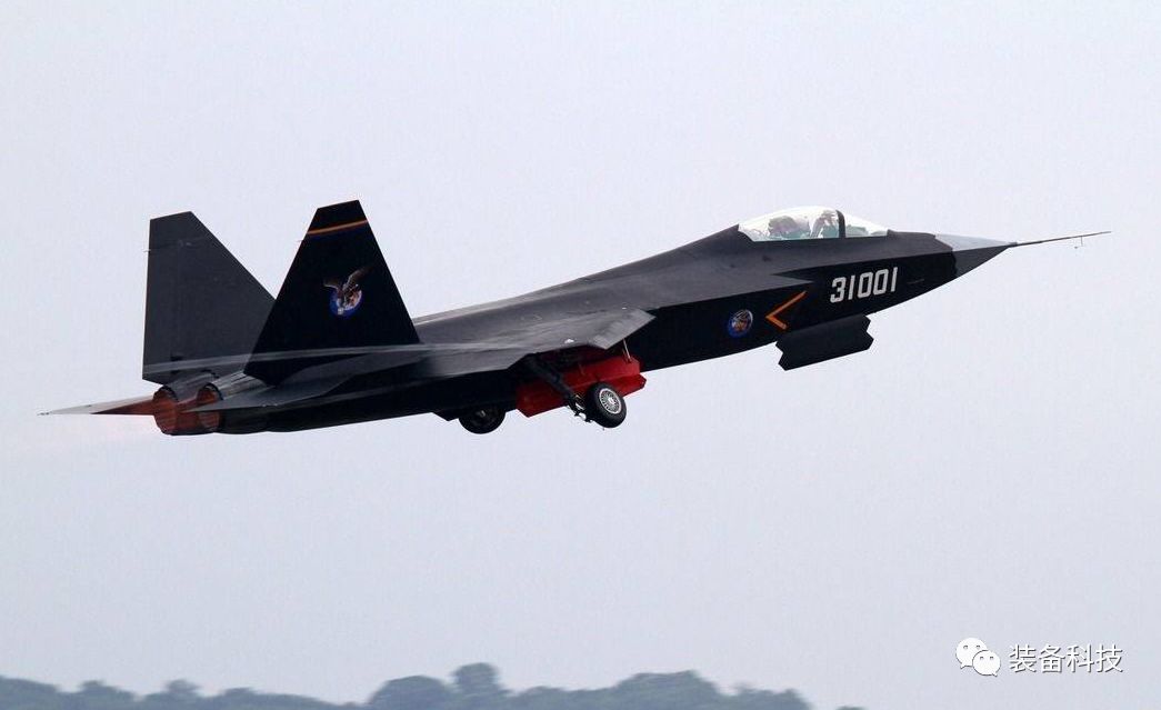 殲-31，窩囊并非事實(shí)，深度解析中國先進(jìn)戰(zhàn)機(jī)之潛力與挑戰(zhàn)，深度解析，殲-31的潛力與挑戰(zhàn)——中國先進(jìn)戰(zhàn)機(jī)的突破與前景