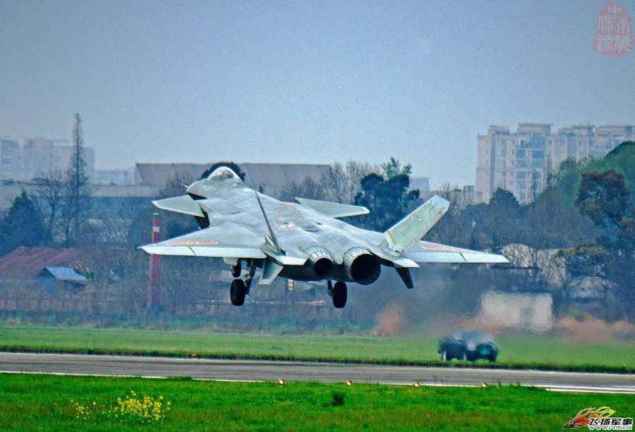 中國(guó)殲-20戰(zhàn)機(jī)數(shù)量揭秘，振翅長(zhǎng)空，展現(xiàn)大國(guó)雄獅之威，揭秘中國(guó)殲-20戰(zhàn)機(jī)數(shù)量，展現(xiàn)大國(guó)雄獅振翅長(zhǎng)空之威
