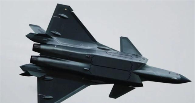 六代機(jī)首飛殲-20，中國航空工業(yè)的里程碑事件，中國航空工業(yè)的里程碑，殲-20六代機(jī)首飛成功