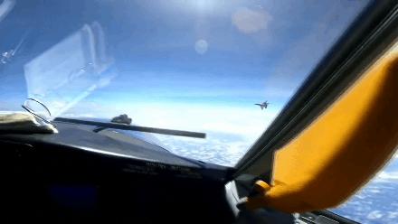 殲16百度百科，深度解析中國新一代多用途戰(zhàn)斗機(jī)，深度解析，中國新一代多用途戰(zhàn)斗機(jī)殲-16的百科全書介紹