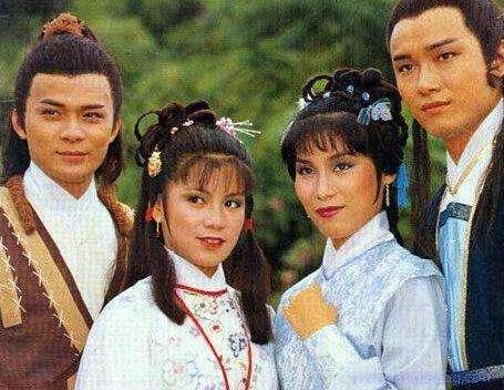 黃日華個(gè)人資料簡介及其妻子，黃日華個(gè)人資料簡介與妻子生活點(diǎn)滴分享