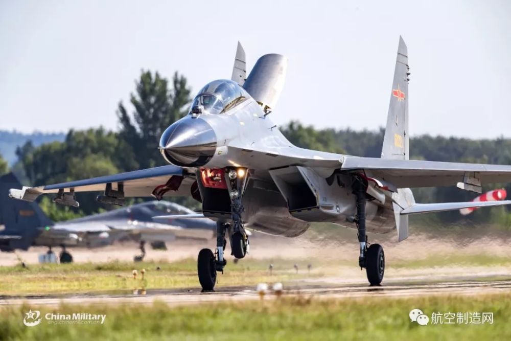 殲-11B戰(zhàn)斗機(jī)參數(shù)詳解，殲-11B戰(zhàn)斗機(jī)性能參數(shù)全面解析